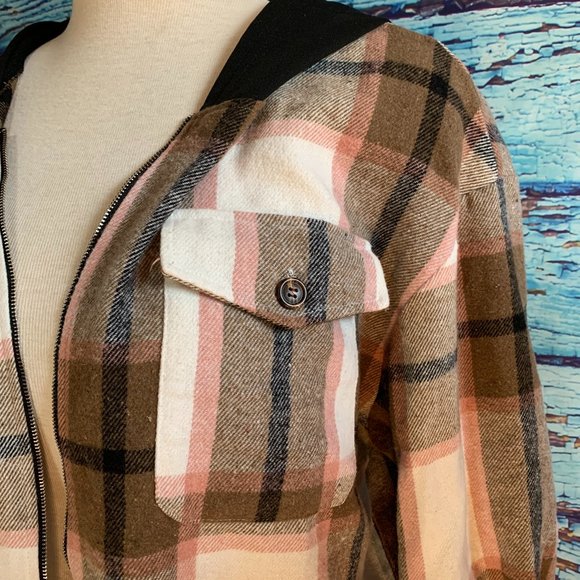 Shein Curve Lightweight Hooded Plaid Shacket - Picture 4 of 7